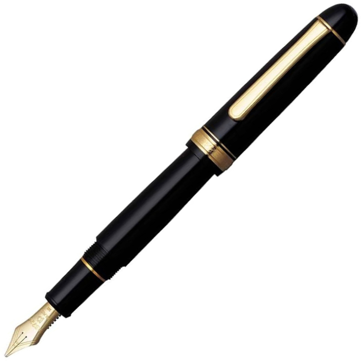 #3776 Century Reservoar Black Gold Trim Music nib i gruppen Pennor / Fine Writing / Reservoarpennor hos Pen Store (112519)