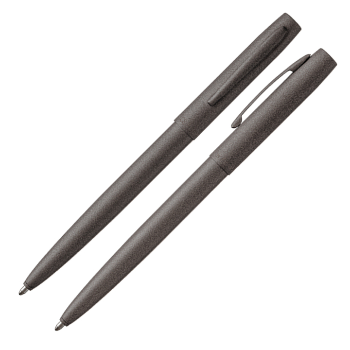 Läs mer om Fisher Space Pen Cap-O-Matic Tungsten Cerakote
