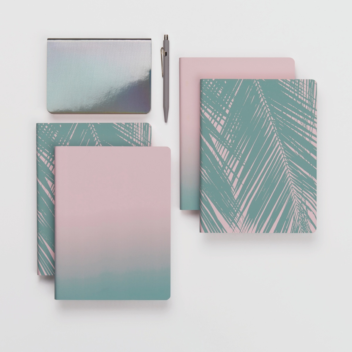 Notebook Colour Clash L Light - Pink Haze i gruppen Papper & Block / Skriva och anteckna / Anteckningsböcker hos Pen Store (104877)