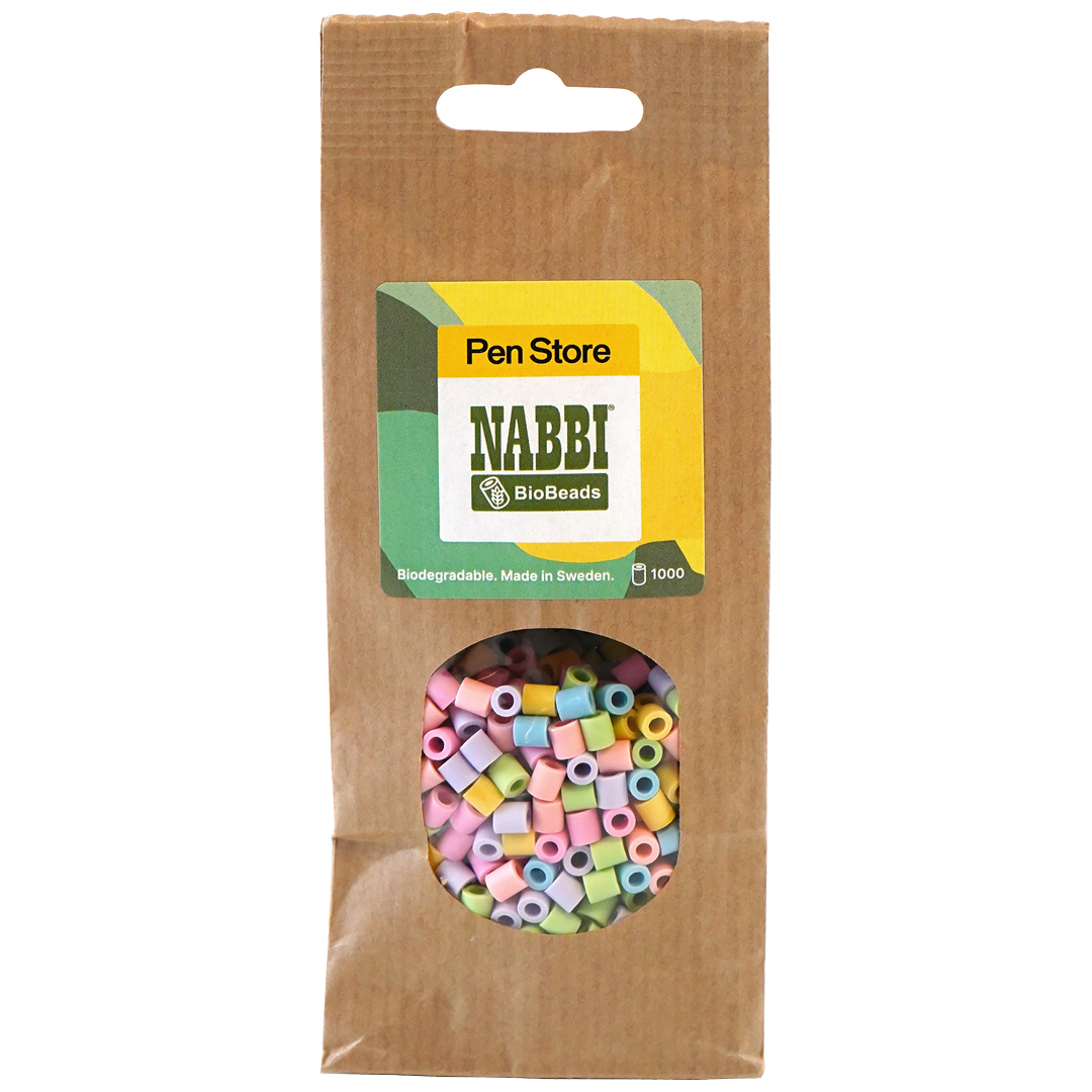 Läs mer om Pen Store x Nabbi BioBeads Rörpärlor Midi 1000-pack Pastellmix