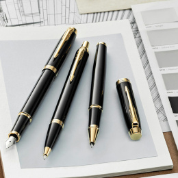 IM Black/Gold Rollerball i gruppen Pennor / Fine Writing / Rollerball hos Pen Store (104671)