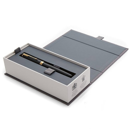 Sonnet Black/Gold Reservoar Medium i gruppen Pennor / Fine Writing / Reservoarpennor hos Pen Store (104695)