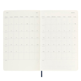 12M Daily Kalender Softcover Large Blue i gruppen Papper & Block / Kalendrar och almanackor / 12-månaderskalendrar hos Pen Store (130186)