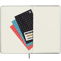 Kalender 18M WeekNote Soft Cover Pocket Black i gruppen Papper & Block / Kalendrar och almanackor / 18-månaderskalendrar hos Pen Store (130879)