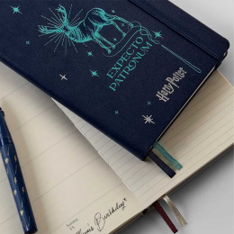 Hard Cover Notebook Large Harry Potter Expecto Patronum i gruppen Papper & Block / Skriva och anteckna / Anteckningsböcker hos Pen Store (132483)