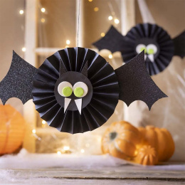 Mini DIY-kit Pappersdekoration Fladdermöss (5 år+) i gruppen Skapande & Hobby / Högtider och säsong / Halloween hos Pen Store (132626)