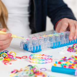 Loom bands XXL-kit + förvaringslåda i gruppen Kids / Barnpyssel och kreativitet / Smycken och pärlor  / DIY-kit hos Pen Store (134890)