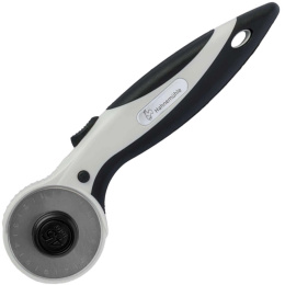 Ergonomisk rullskärare 45 mm i gruppen Skapande & Hobby / Hobbytillbehör / Skärare hos Pen Store (135559)