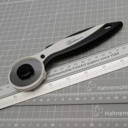 Ergonomisk rullskärare 45 mm i gruppen Skapande & Hobby / Hobbytillbehör / Skärare hos Pen Store (135559)