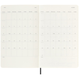 Kalender 18M Daily Soft Cover Large Black i gruppen Papper & Block / Kalendrar och almanackor / 18-månaderskalendrar hos Pen Store (135595)