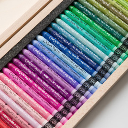 Neocolor II Aquarelle 50 years Wooden Box 50-set i gruppen Konstnärsmaterial / Konstnärsfärger / Pastell / Vaxpasteller hos Pen Store (135633)