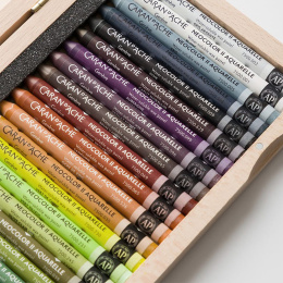 Neocolor II Aquarelle 50 years Wooden Box 50-set i gruppen Konstnärsmaterial / Konstnärsfärger / Pastell / Vaxpasteller hos Pen Store (135633)