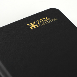Kalender Executive Svart Konstläder i gruppen Papper & Block / Kalendrar och almanackor hos Pen Store (135871)