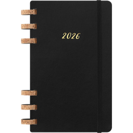Kalender 12M Spiral Planner 2026 Large Black i gruppen Papper & Block / Kalendrar och almanackor / 12-månaderskalendrar hos Pen Store (136104)