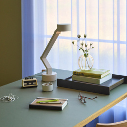 Verve Skrivbordslampa Ljusgrå i gruppen Skapande & Hobby / Hobbytillbehör / Belysning hos Pen Store (136667)