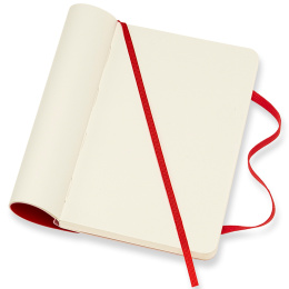 Classic Soft Cover Notebook Pocket Red i gruppen Papper & Block / Skriva och anteckna / Anteckningsböcker hos Pen Store (136829_r)