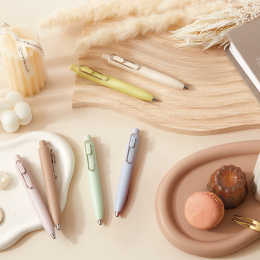 Kulpenna One P Yogurt i gruppen Pennor / Fine Writing / Kulspetspennor hos Pen Store (137064)