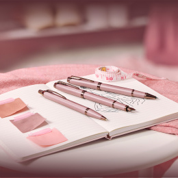 IM Finishing Touch Mauve Rollerball i gruppen Pennor / Fine Writing / Rollerball hos Pen Store (137379)