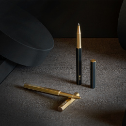 Classic Revolve Rollerball Black i gruppen Pennor / Fine Writing / Rollerball hos Pen Store (137414)
