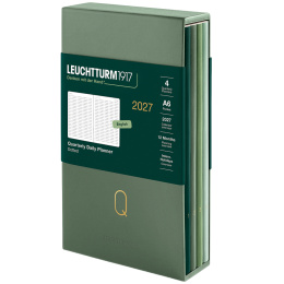 Kalender Quarterly Planner 2027 Shades of Green i gruppen Papper & Block / Kalendrar och almanackor / 12-månaderskalendrar hos Pen Store (137525)