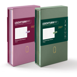 Kalender Quarterly Planner 2027 Shades of Green i gruppen Papper & Block / Kalendrar och almanackor / 12-månaderskalendrar hos Pen Store (137525)