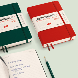 Kalender Daily Planner 2027 A6 Cherry i gruppen Papper & Block / Kalendrar och almanackor / 12-månaderskalendrar hos Pen Store (137534)