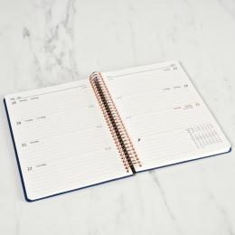 Kalender 2027 A5 Weekly Olive Green i gruppen Papper & Block / Kalendrar och almanackor / 12-månaderskalendrar hos Pen Store (138280)