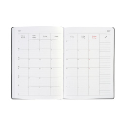 Kalender Björn 2027 A5 Weekly Horisontell Ängsgrön i gruppen Papper & Block / Kalendrar och almanackor / 12-månaderskalendrar hos Pen Store (138291)