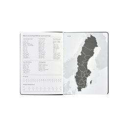 Kalender Björn 2027 A6 Weekly Horisontell Kastanjebrun i gruppen Papper & Block / Kalendrar och almanackor / 12-månaderskalendrar hos Pen Store (138294)