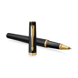 Meridian Matte Black/Chrome Rollerball i gruppen Pennor / Fine Writing / Rollerball hos Pen Store (138297)