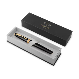 Meridian Matte Black/Chrome Rollerball i gruppen Pennor / Fine Writing / Rollerball hos Pen Store (138297)