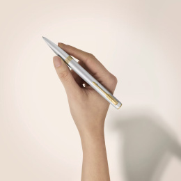 Meridian Chrome/Gold Kulpenna i gruppen Pennor / Fine Writing / Kulspetspennor hos Pen Store (138306)